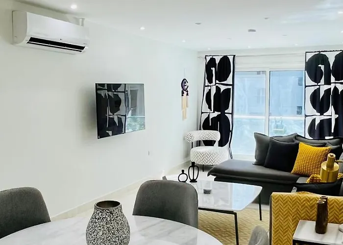 Stylish Apartment *