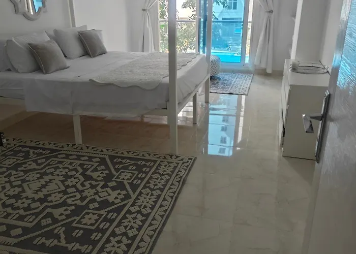 Stylish Apartment *